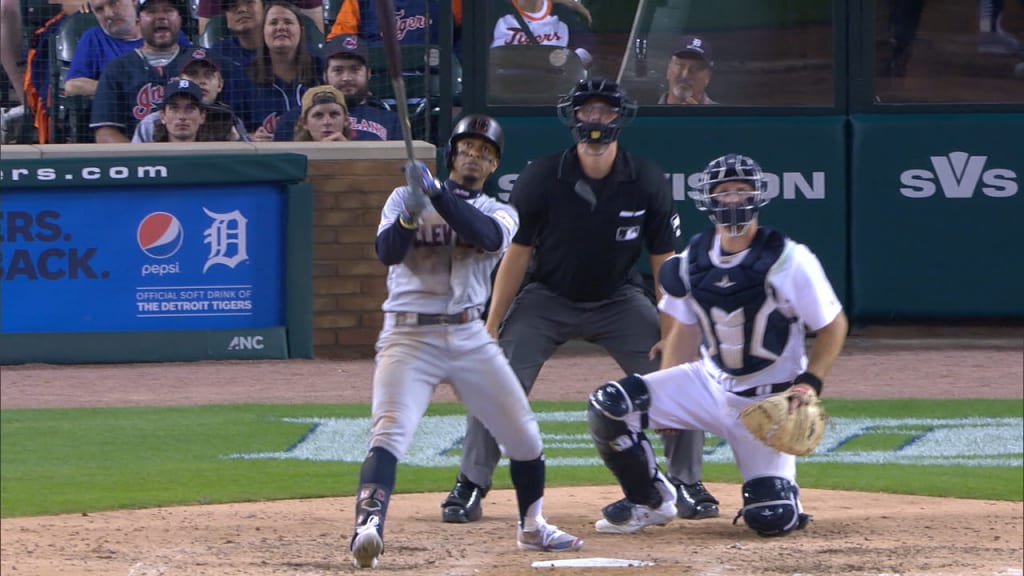 Lindor pone arriba a Indios con jonrón