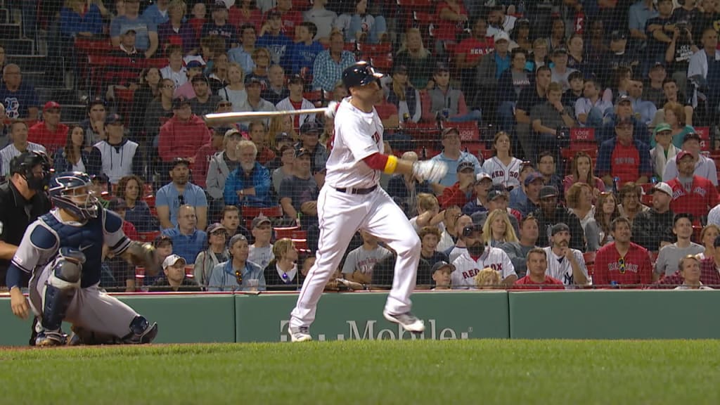 Martínez batea su 35to HR