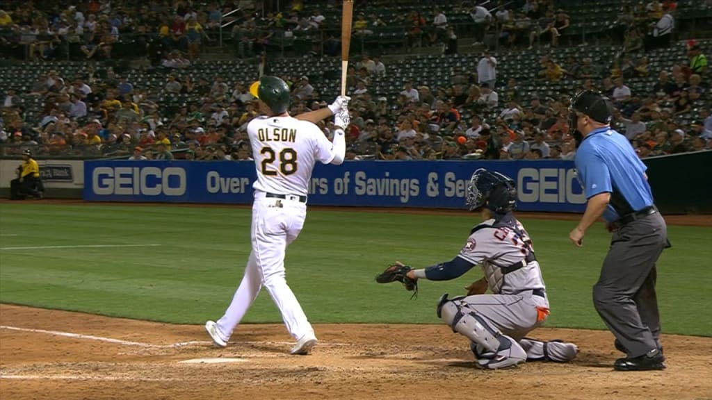 Olson da HR tras Chapman