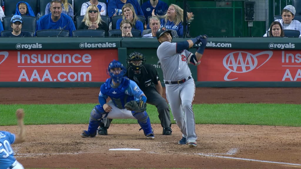 Cruz da ventaja con su 41er HR