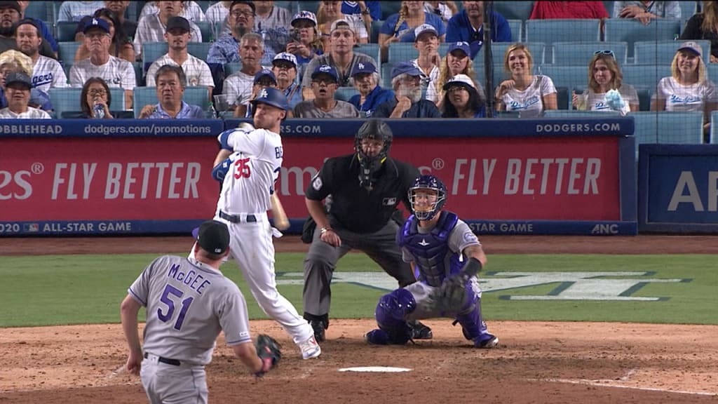 Bellinger pega su 44to HR