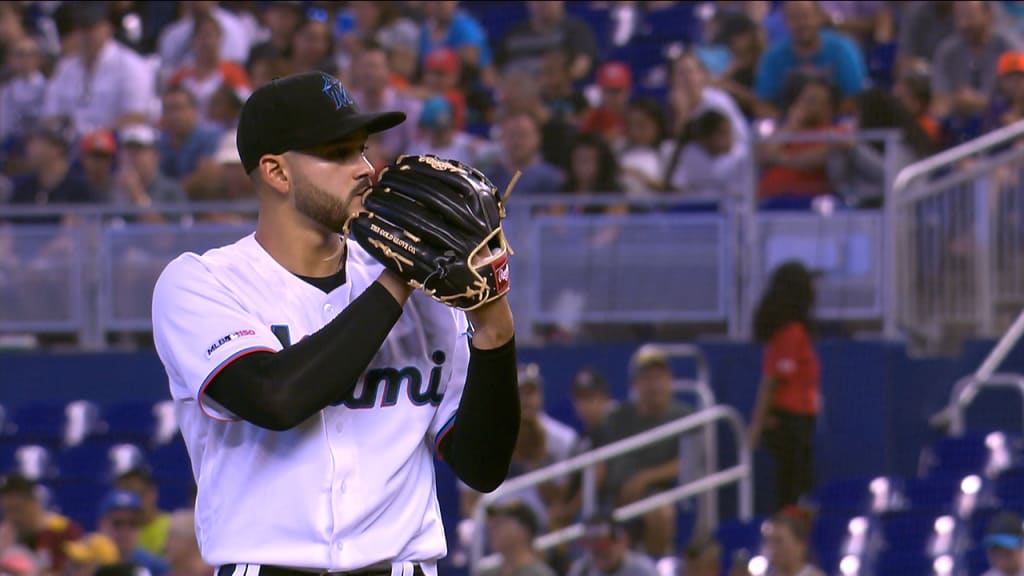 López poncha a 6 en el juego