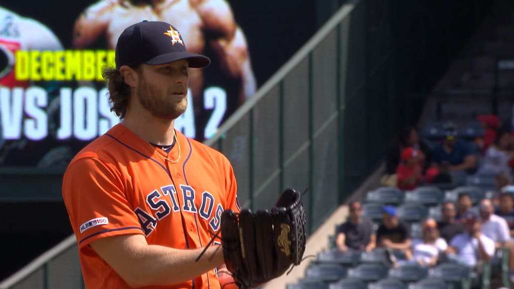 Cole llega a 9 juegos con 10 ponches