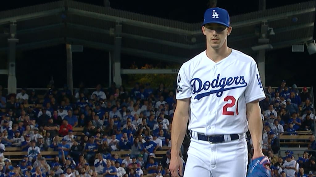 Buehler poncha a 8 en 6 innings