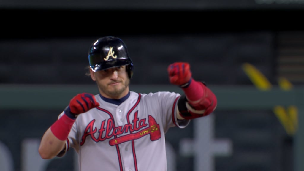 Donaldson limpia las bases con doble