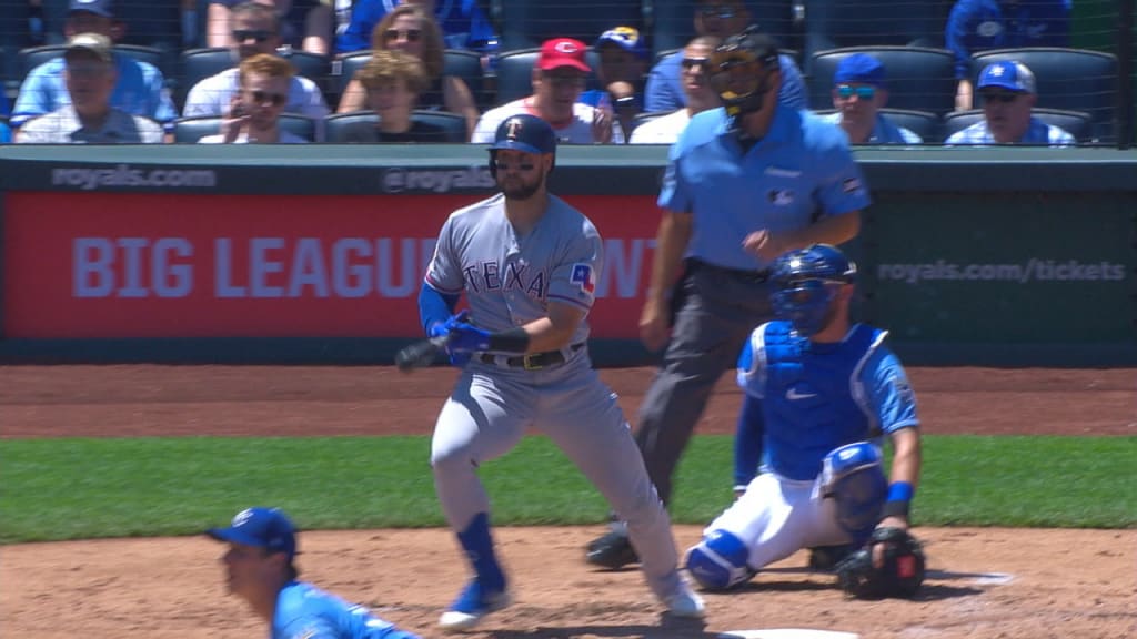 Gallo pega HR y 4 hits en el juego