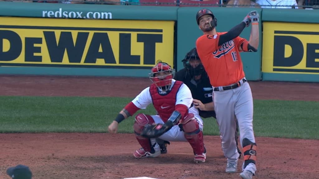 Mancini llega a 35 jonrones