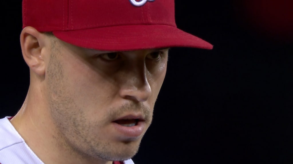 Corbin poncha a 6 vs. Filis