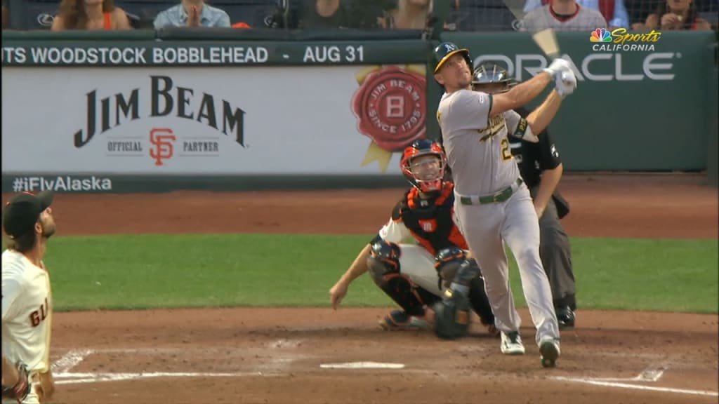 Piscotty la bota ante Bumgarner