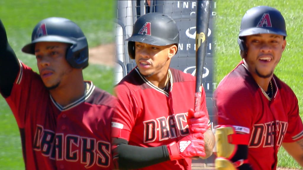 Marte pega 4 hits y remolca 2