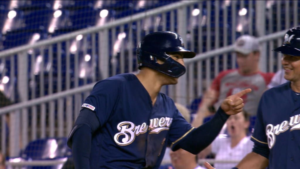 Grisham suena 5to hit en el juego