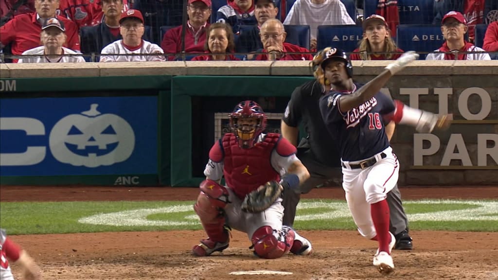 Robles pega HR solitario