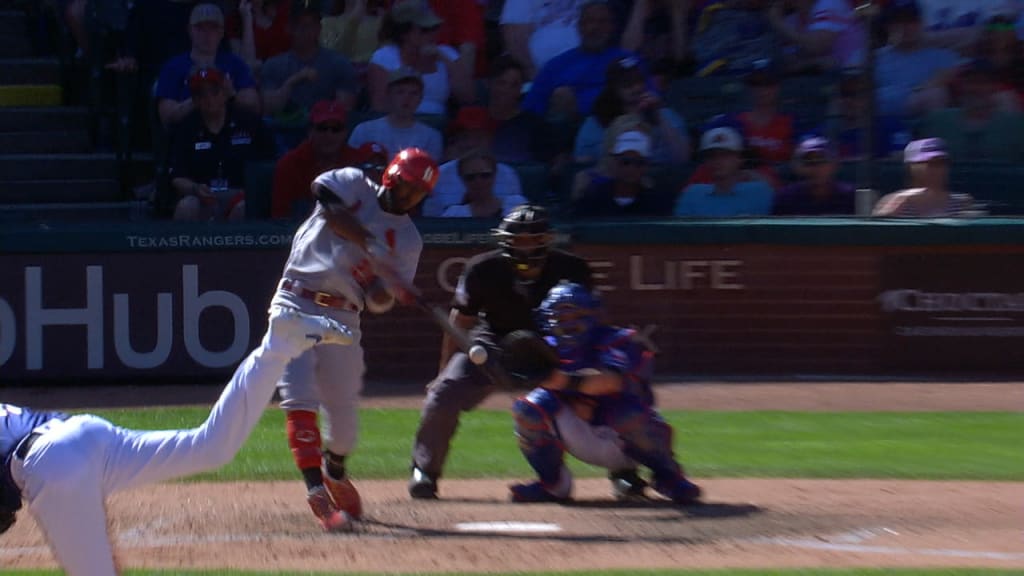 Fowler empata juego en la 9na con HR