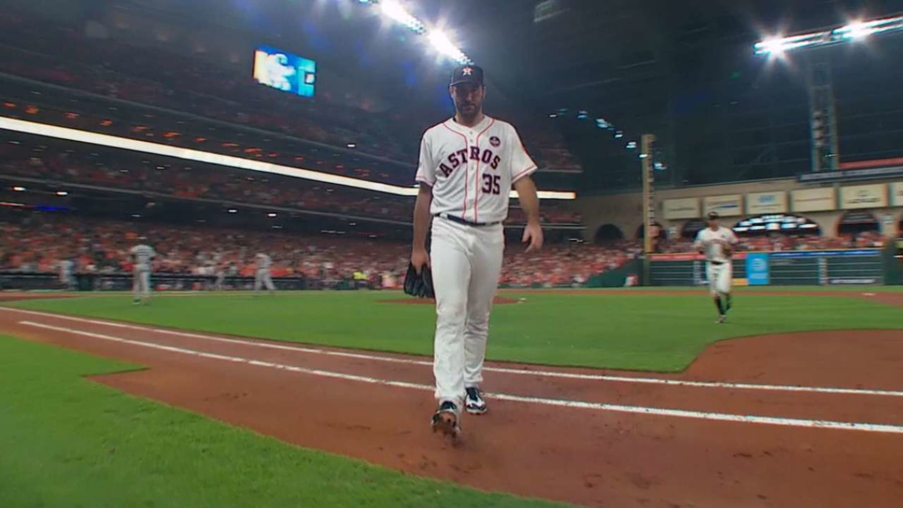 Verlander brilla en el Juego 6