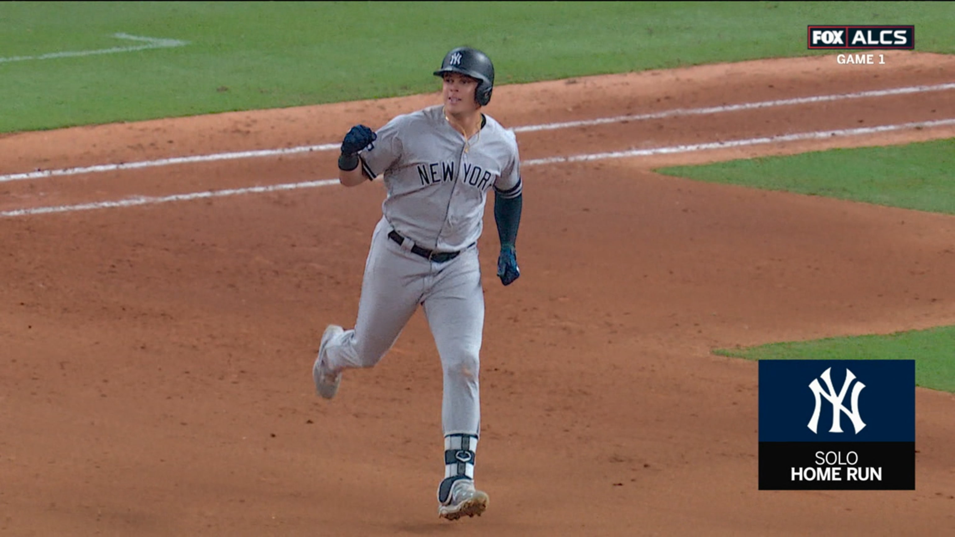 Urshela la saca del parque