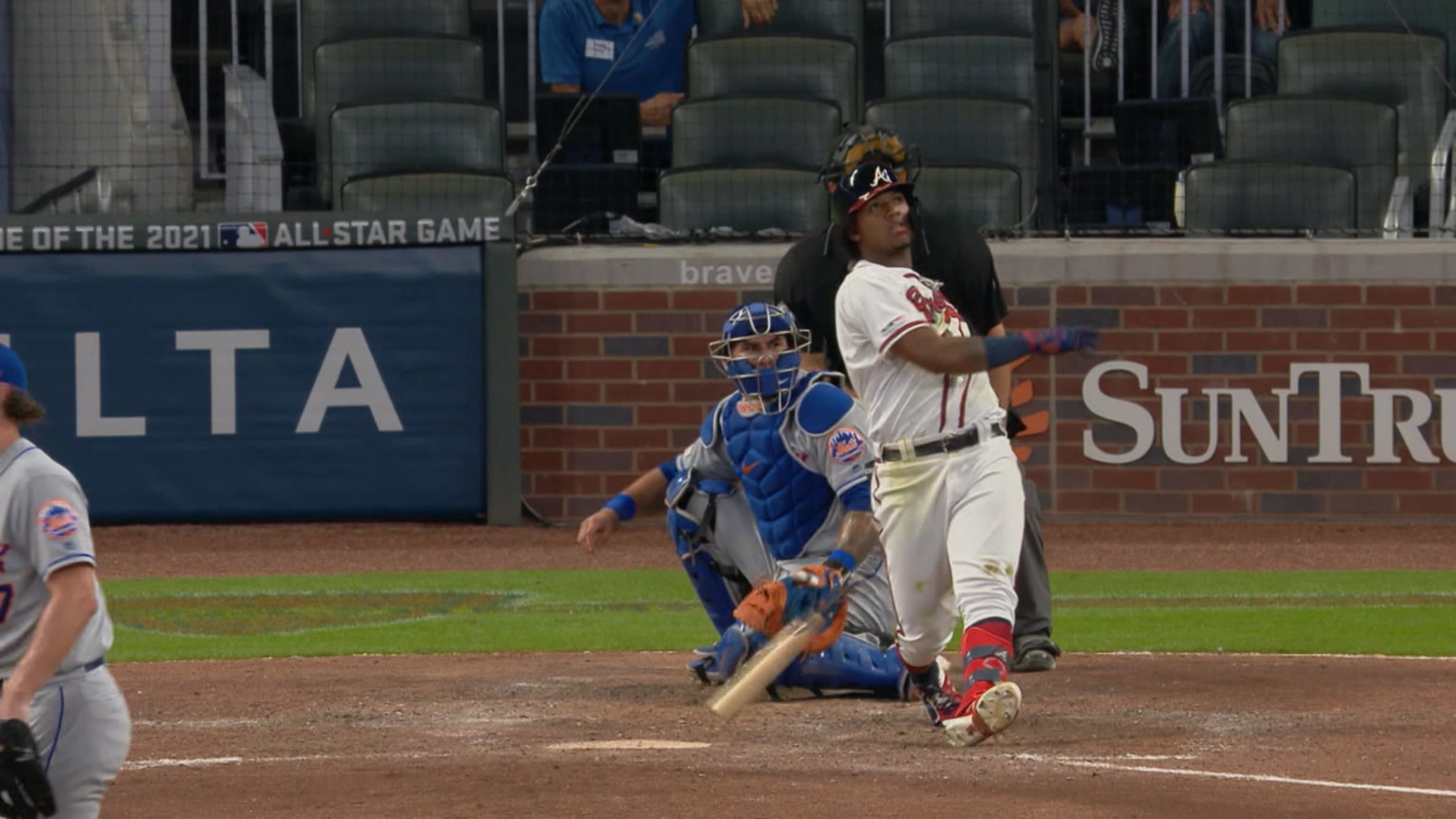 Top 10 RF Right Now: Acuna Jr.