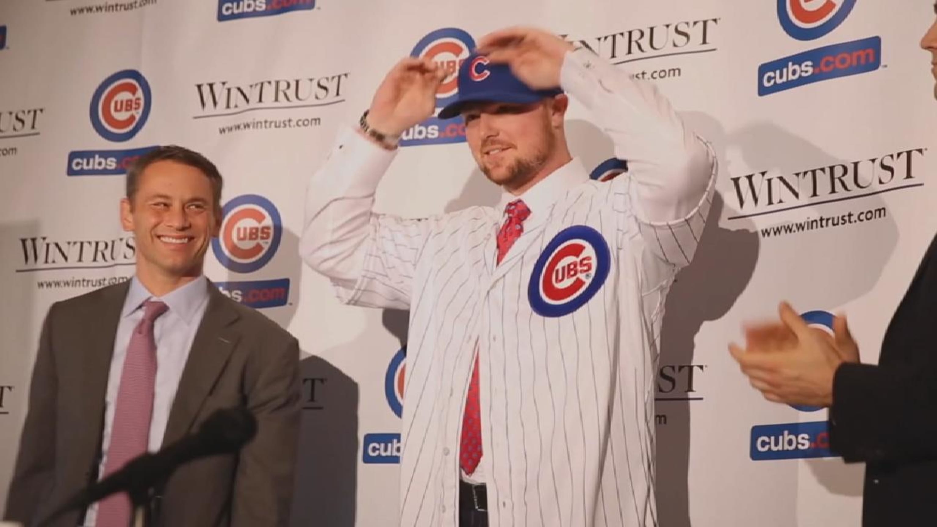 Lester firma con los Cachorros