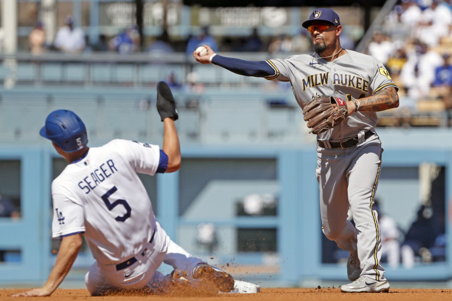 Brewers Photos Milwaukee Brewers