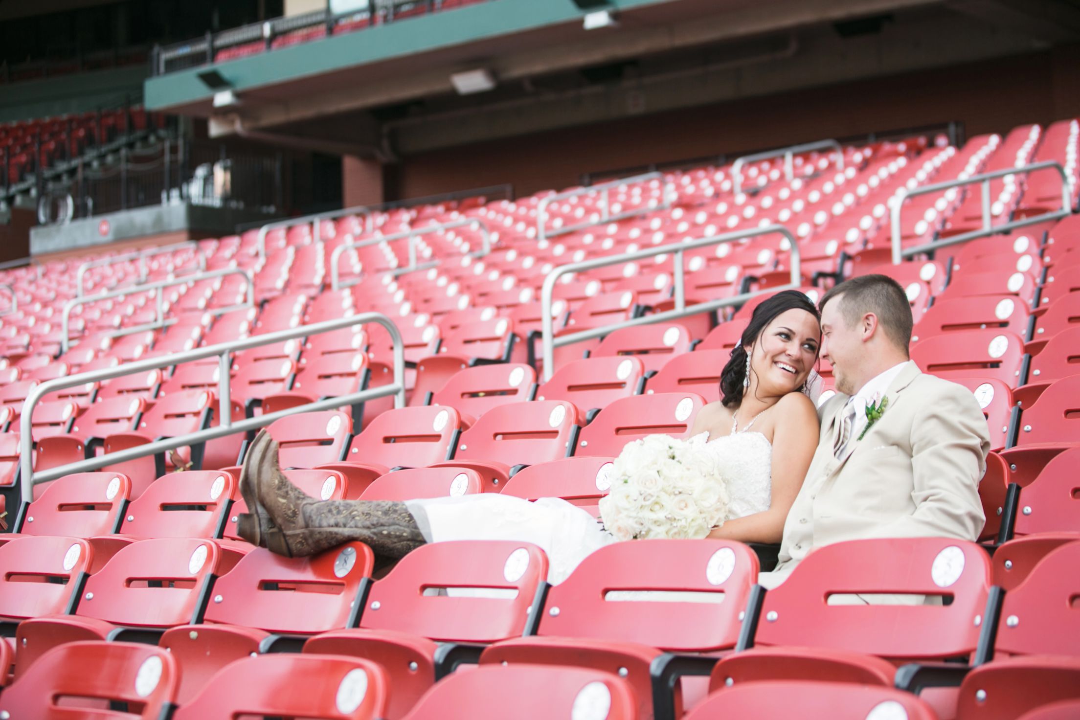 Busch Stadium Set Up for Cardinals Football Editorial Photography - Image  of sports, slide: 74159527