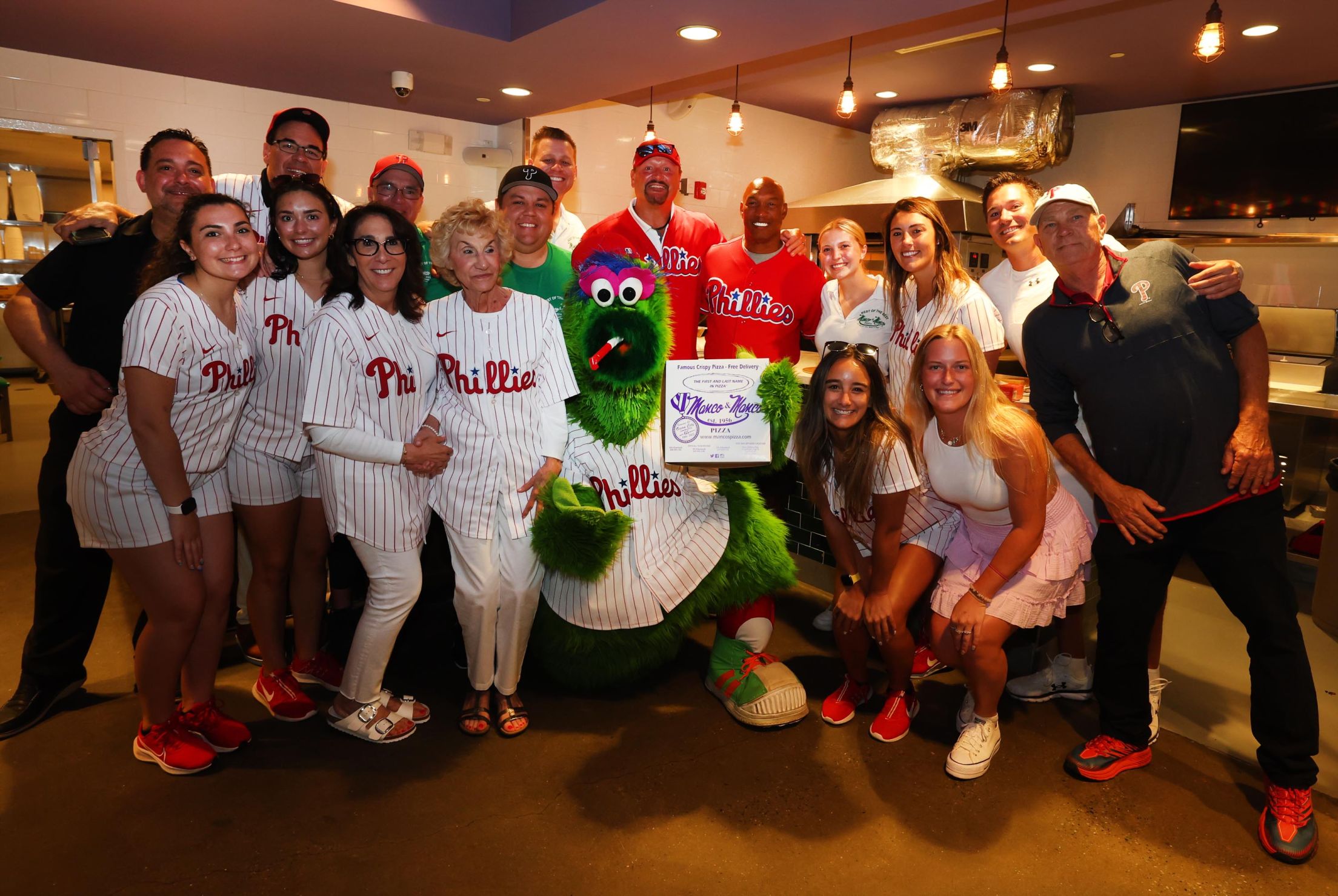 Fans flock to Ocean City Boardwalk to meet Phillies greats, Phanatic at  Manco & Manco