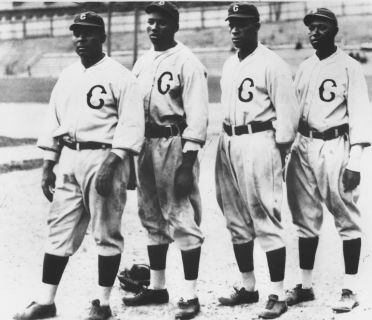 1940 HOMESTEAD GRAYS TEAM PHOTOGRAPH