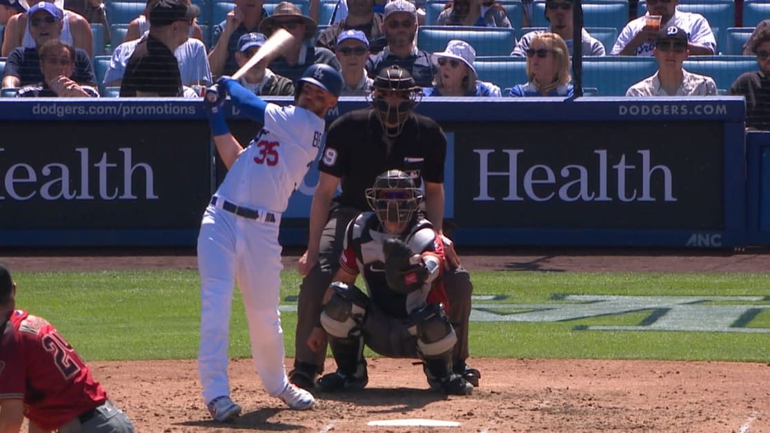 Bellinger detona HR solitario