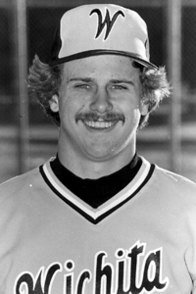 Bobo Brayton, longtime WSU baseball coach, dies