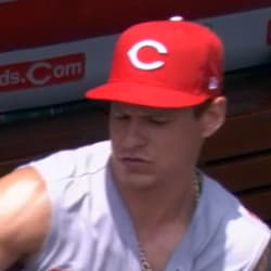 Cincinnati Reds go sleeveless against the Cleveland Indians