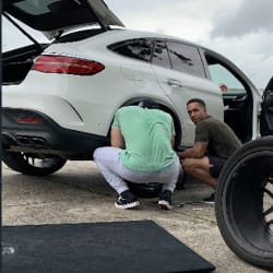 George Springer and Michael Brantley change a flat on way to Minute Maid  Park - ABC13 Houston