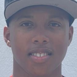 Foto de la cabeza de Yasser Mercedes