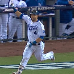 Video: Royals' Alex Gordon game-tying HR in World Series Game 1 - Sports  Illustrated