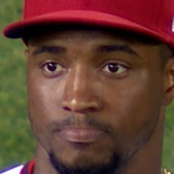 Victor Robles played with a praying mantis on his hat for full