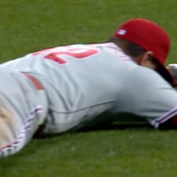 Diving in vain: Washington Nationals' Kyle Schwarber misses