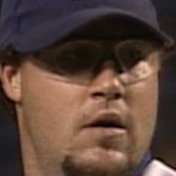 Closer Eric Gagne has tryout with Phillies