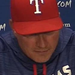 Texas Rangers' Jeff Banister visits ill mother, Steve Buechele