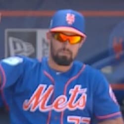 Mets prospect Luis Guillorme catches a bat flying into the dugout with one  hand. WOW