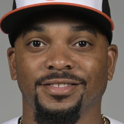 Photo headshot of Yusniel Díaz