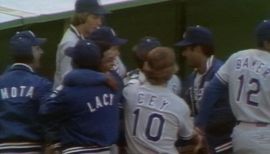 WS1981 Gm3: Ron Cey connects for a three-run home run 