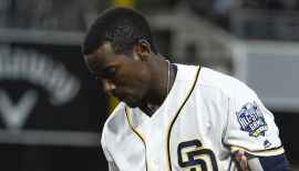 Rickie Weeks' single lifts Milwaukee Brewers over New York Yankees, 5-4 –  Daily Freeman