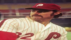 Phillies alumni: Steve Carlton becomes Super Steve