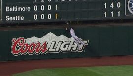 Endy Chavez Headshot