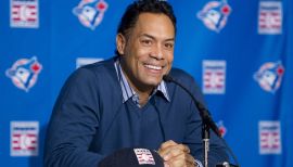 Biography in Spanish - Roberto Alomar (Beisbolista) - Puerto Rico