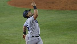 Longtime MLB catcher Francisco Cervelli announces retirement - Fish Stripes