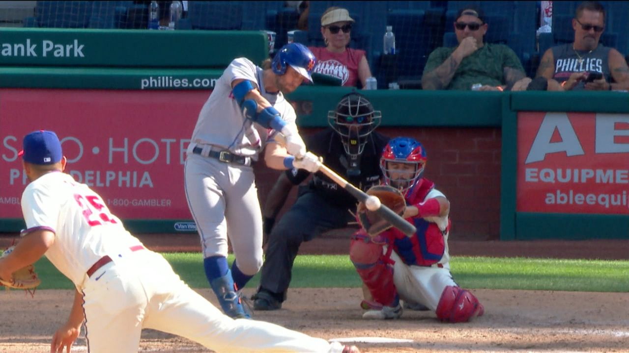 Mets split doubleheader with Phillies