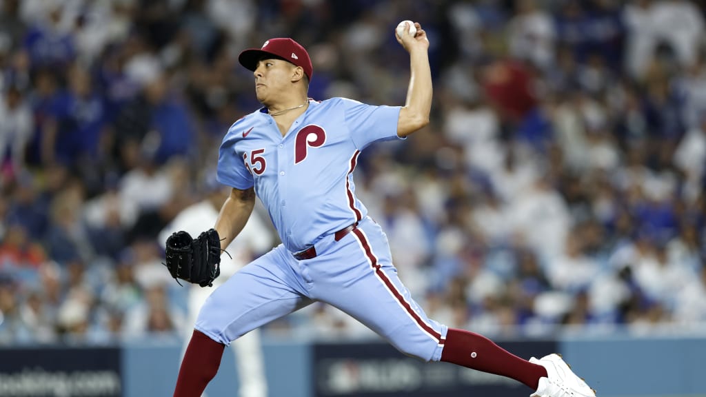 Ranger Suárez earns win with five innings in relief