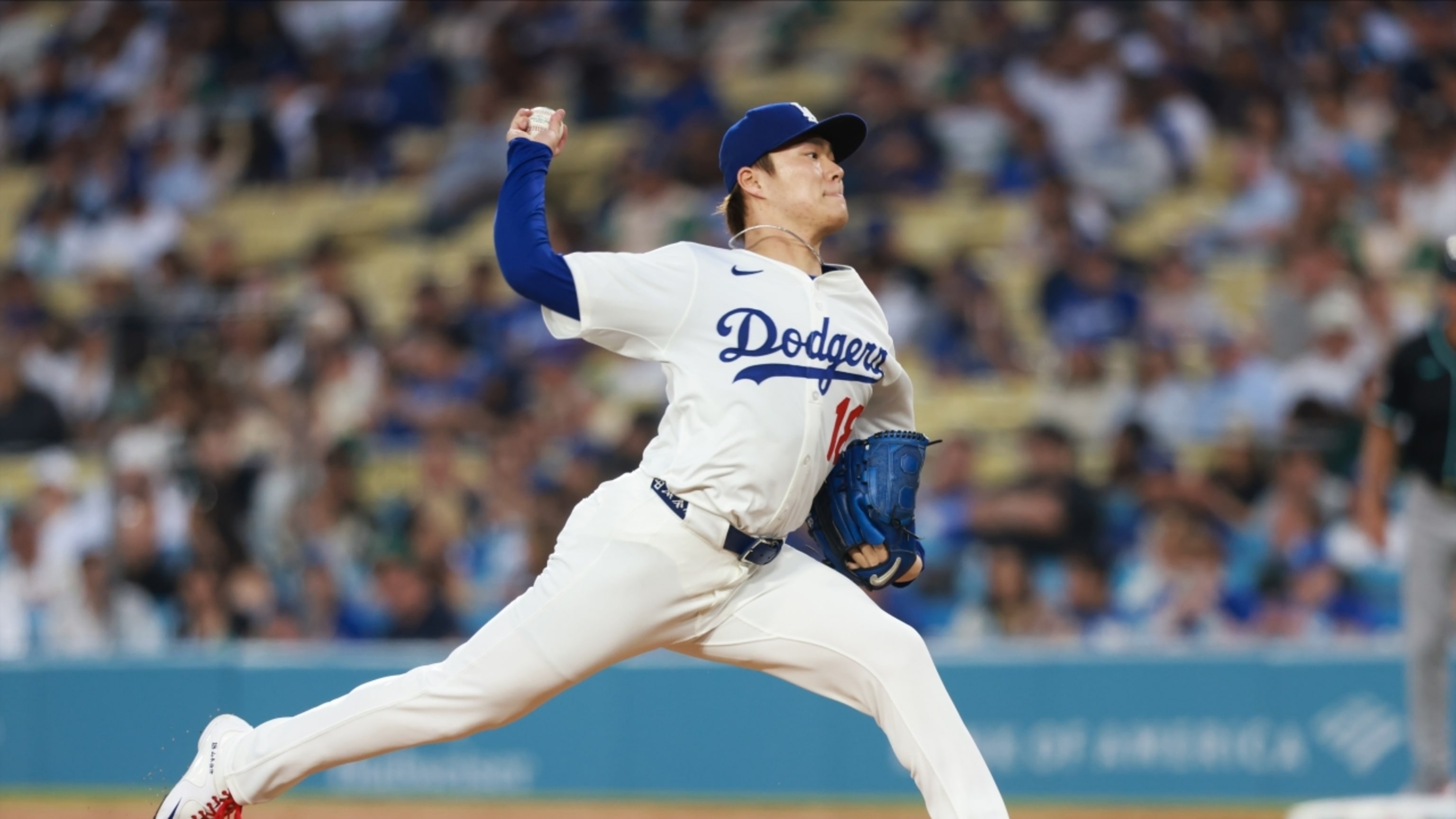 Yoshinobu Yamamoto strikes out nine in one-hit gem