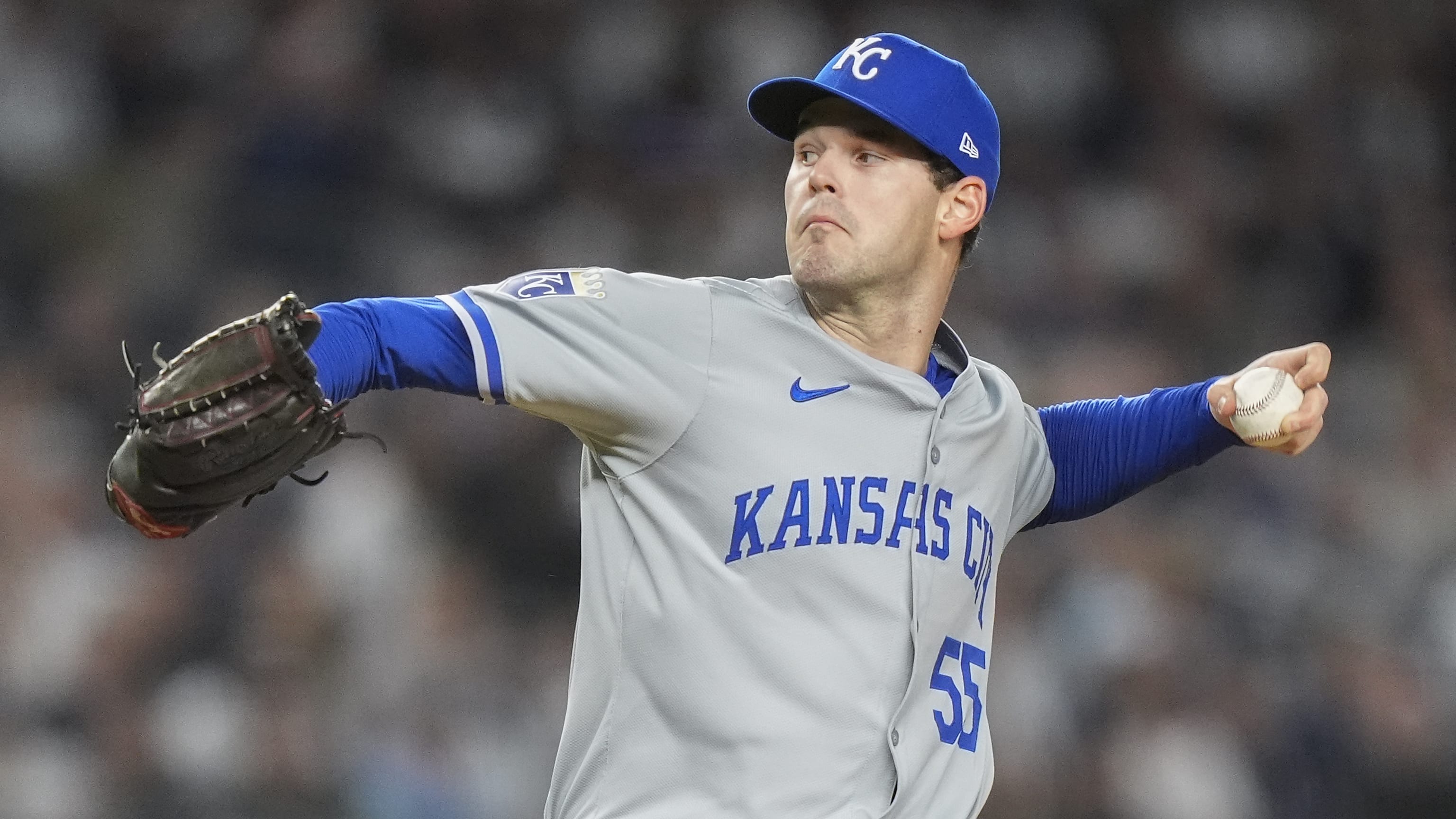 Cole Ragans side-steps trouble