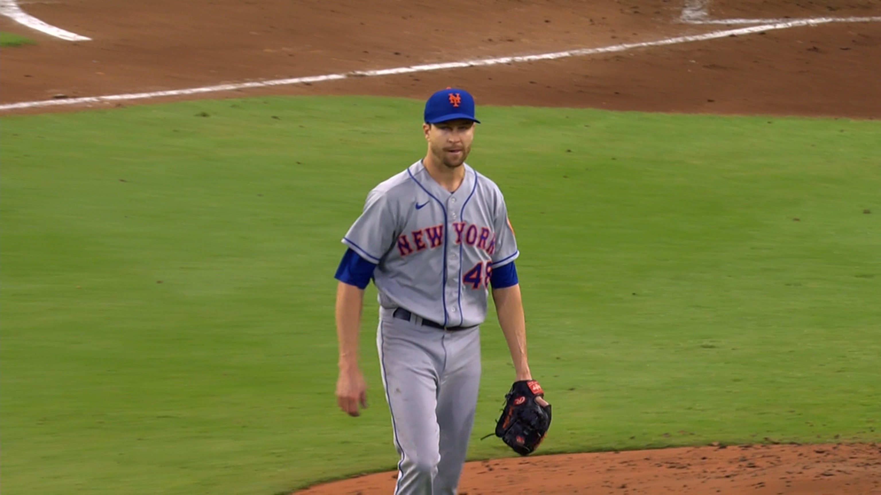 Jacob deGrom llega a 100 ponches