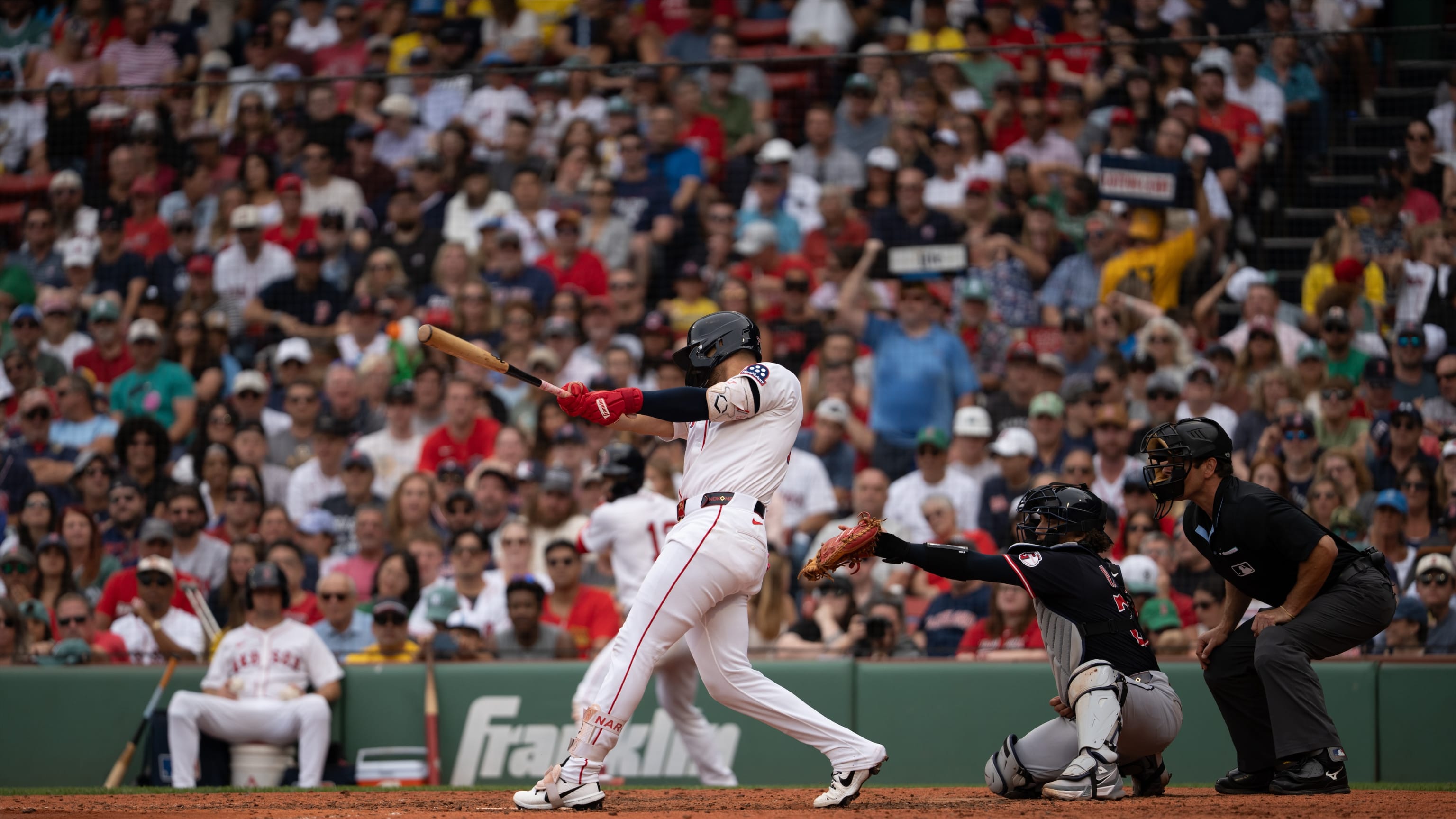 Carlos Narváez remolca dos con hit