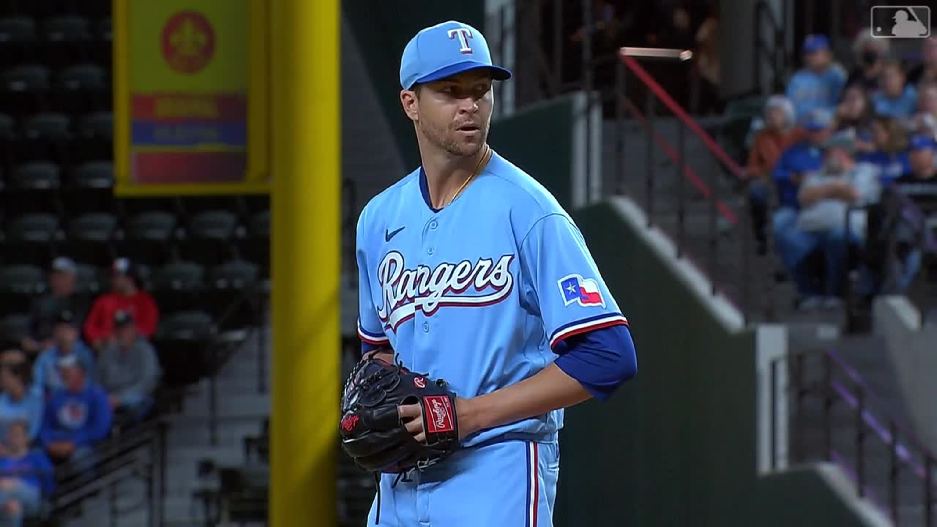 Texas Rangers' powder blue uniform receives negative reviews